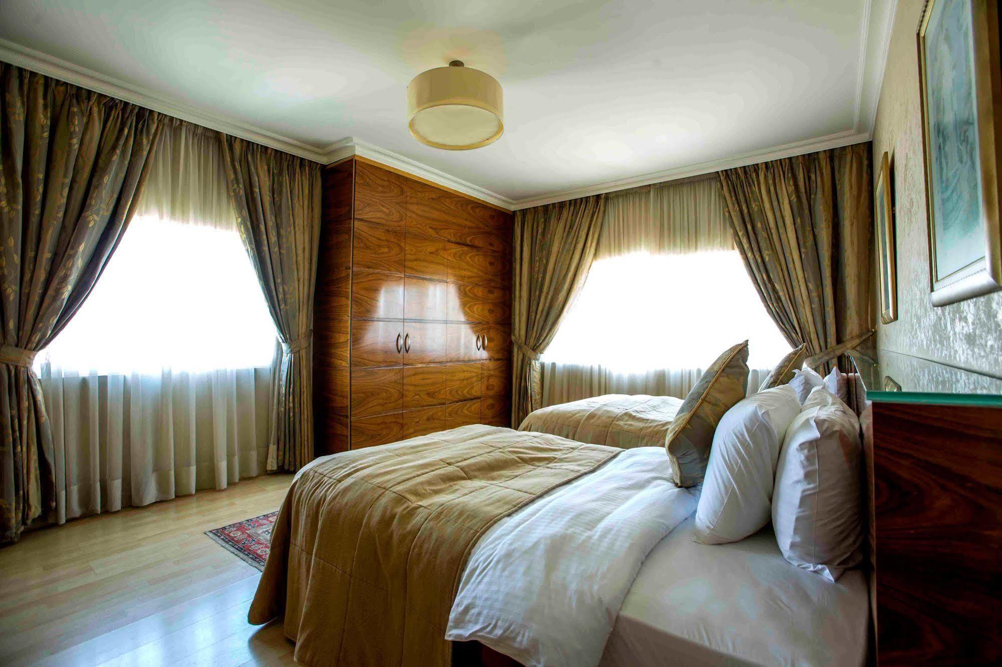 Lahoya Suites Beirut Exterior photo