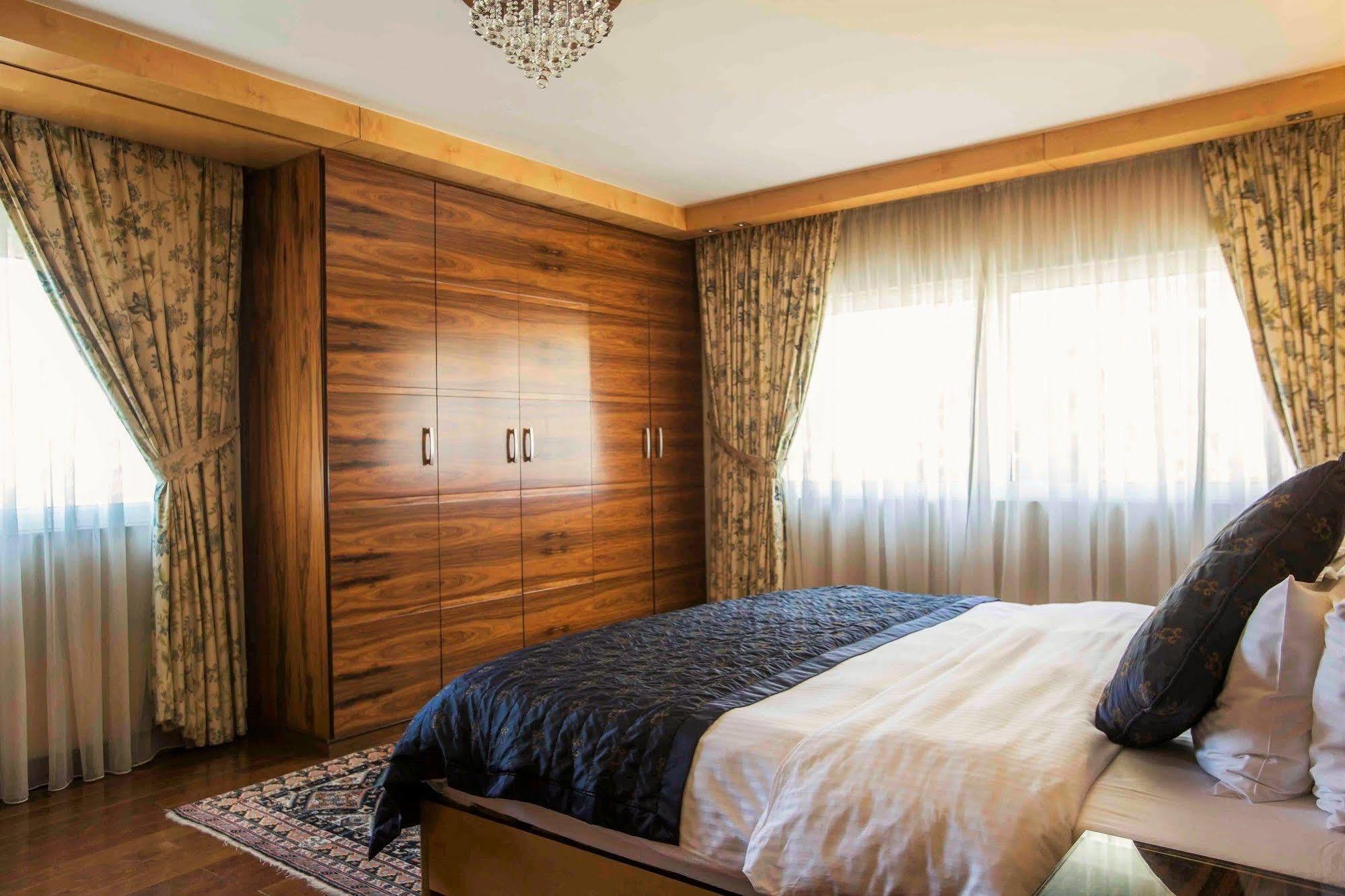 Lahoya Suites Beirut Exterior photo