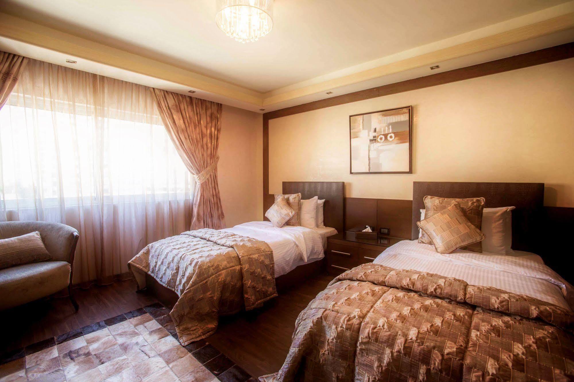 Lahoya Suites Beirut Exterior photo