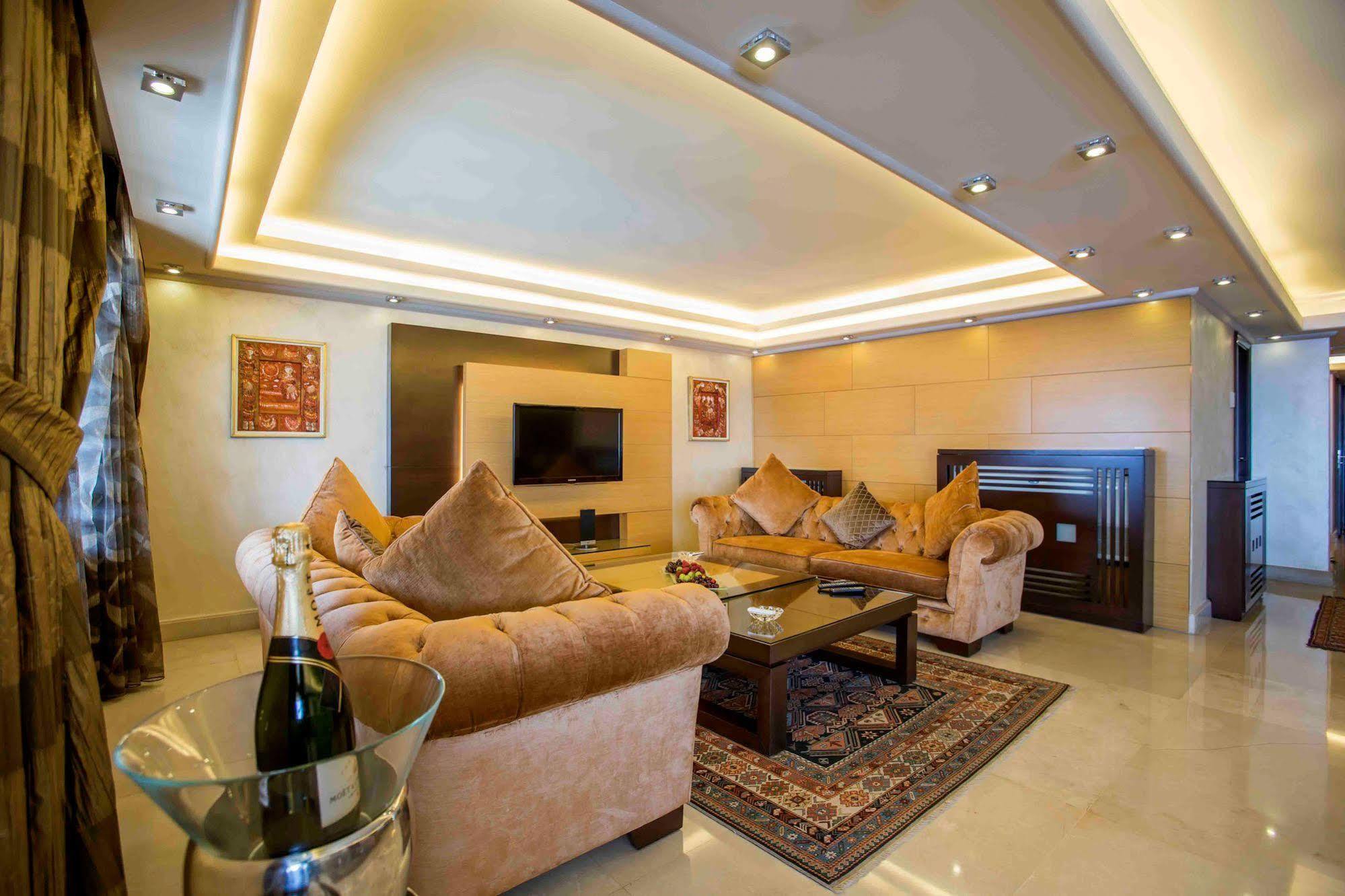 Lahoya Suites Beirut Exterior photo